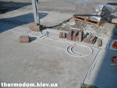 Провода в бетоне