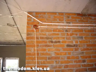 Проводка на потолке и крепления под профиль