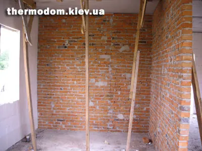 Кімнати другого поверху всередині коробки