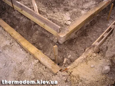 Периметр майбутньої тераси 4 на 9 метрів