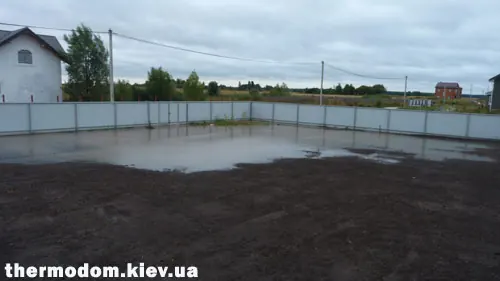 Затопленный край участка после ливней